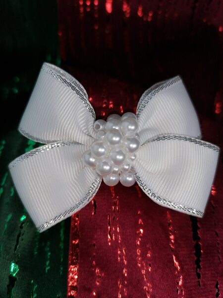 „White small bows with silver edges with white beads“(bows-sku348)